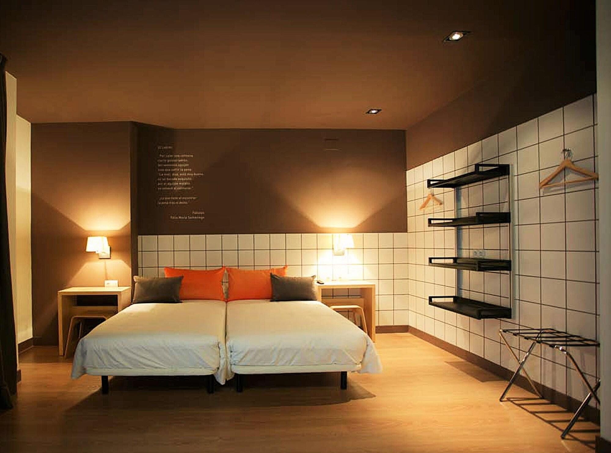 Ele Hotelandgo Arasur Miranda de Ebro Esterno foto